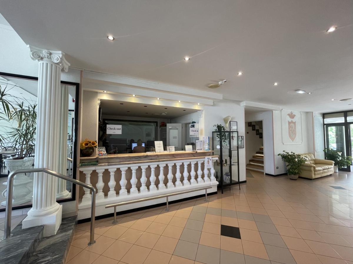 Hotel Continental Cattolica Exterior photo